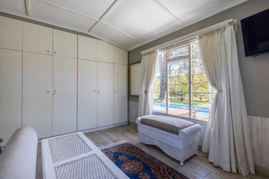  Bedroom Property for Sale in Airport Western Cape